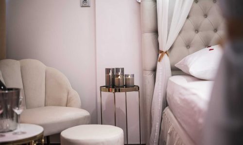 2021_09-Aura,romantic rooms (42) (Velký)